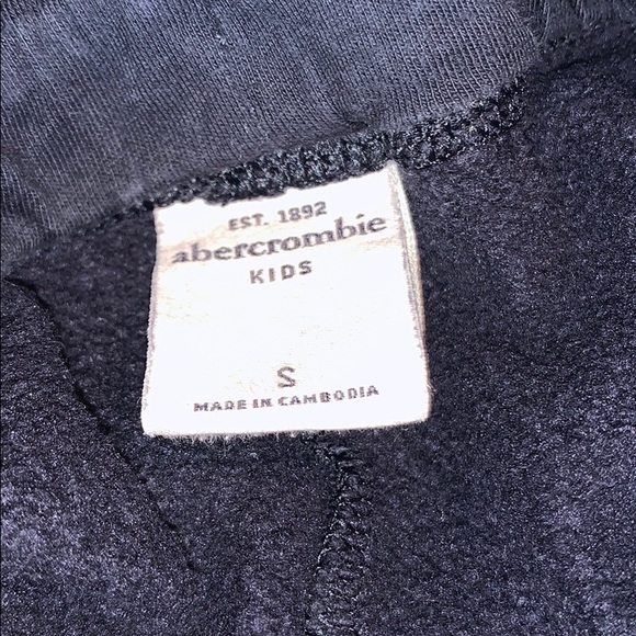 3 pairs of boys Abercrombie sweatpants (small) - Picture 7 of 13